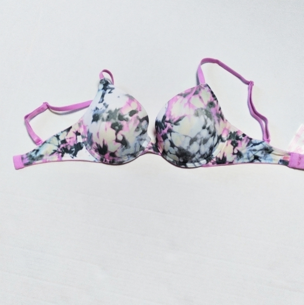 Victoria's Secret Pink Wear Everywhere Push Up Bra in Tie Dye